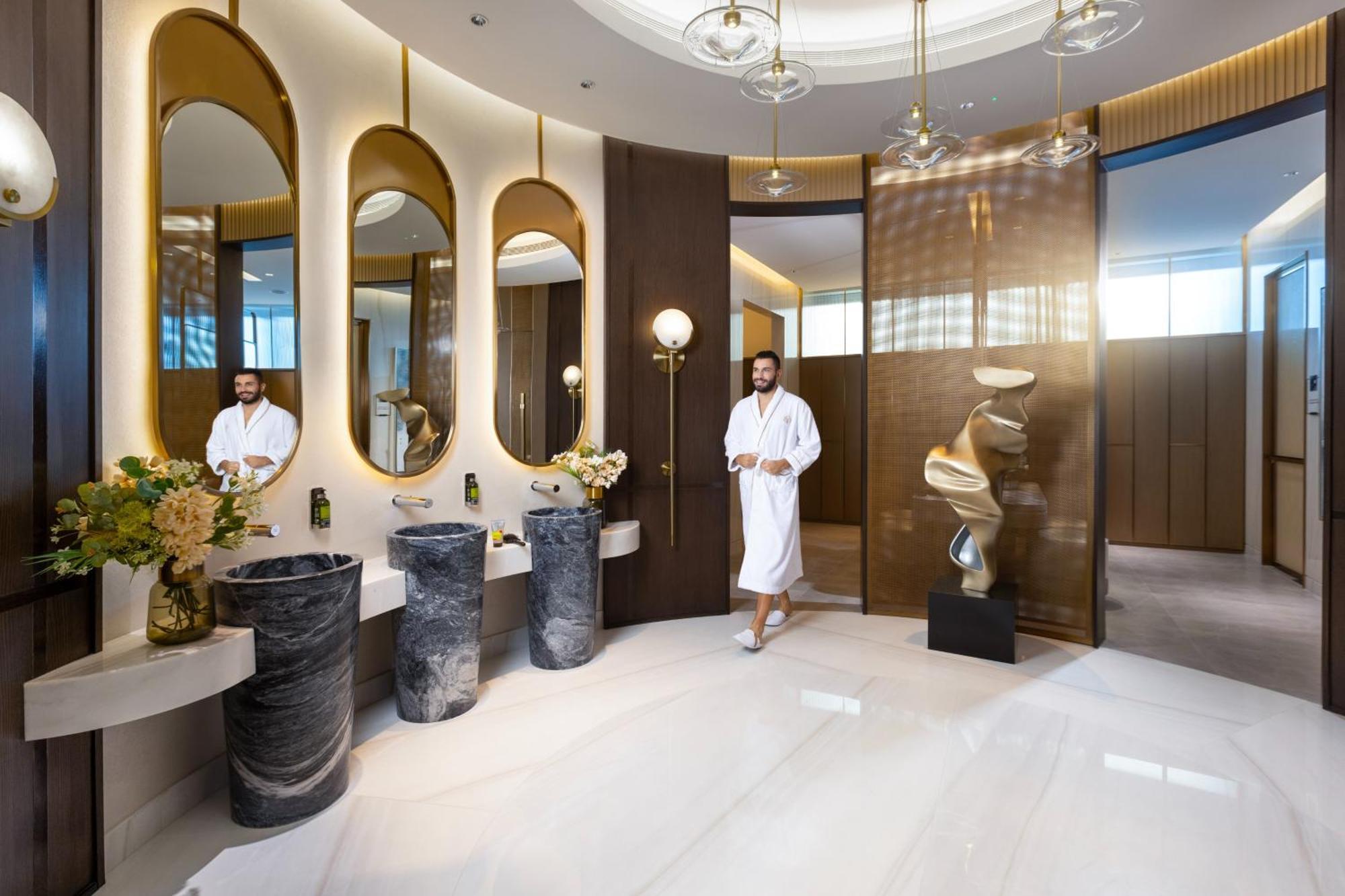 Onyx Rotana Hotel Манама Екстериор снимка The spa at The Dorchester