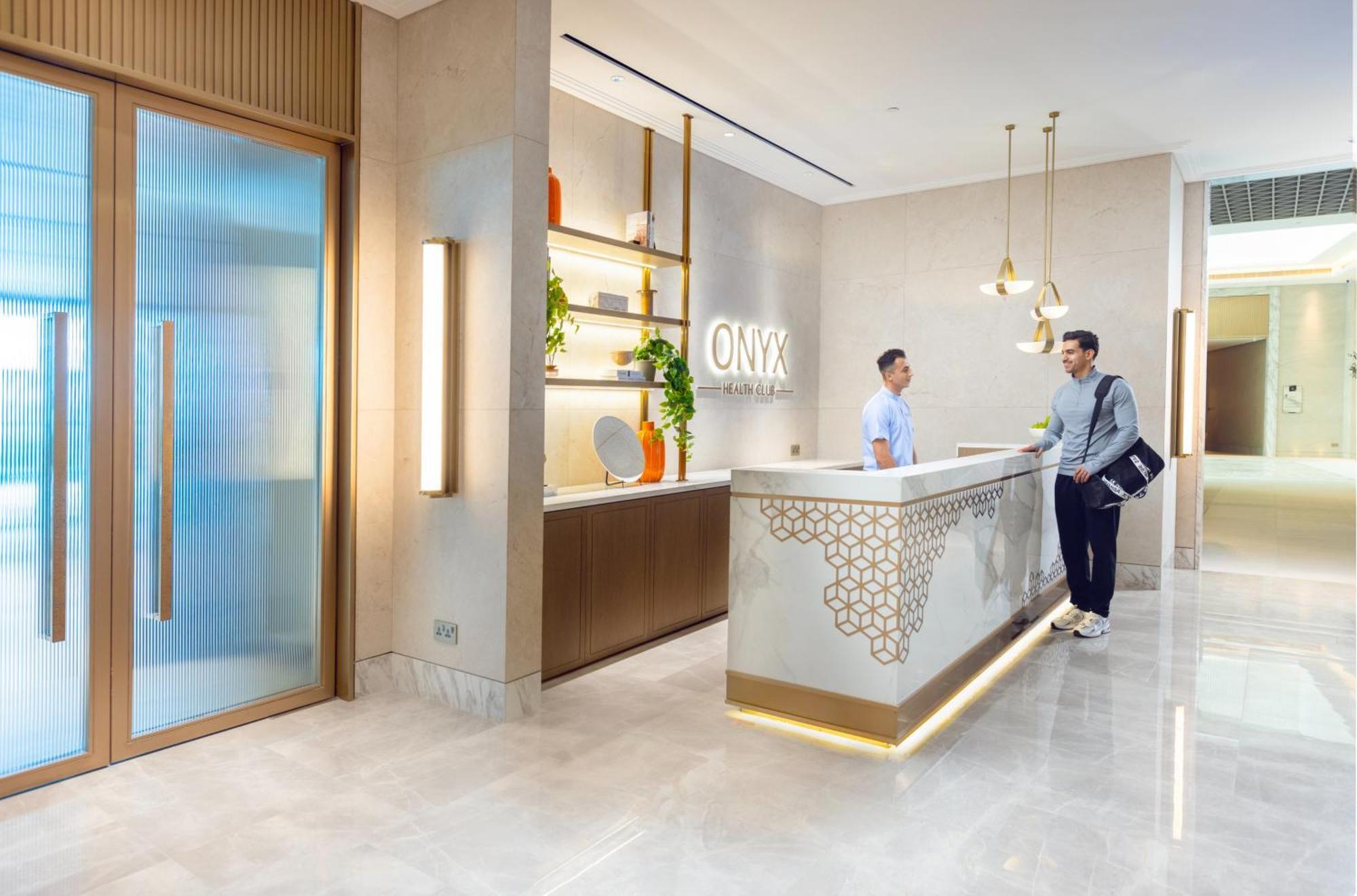 Onyx Rotana Hotel Манама Екстериор снимка OMNI business lounge at Dubai International Airport