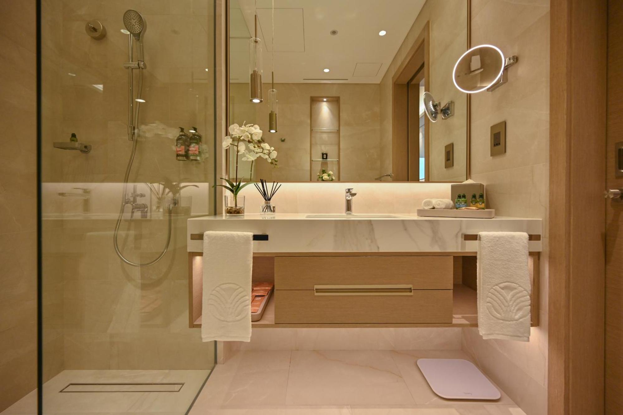 Onyx Rotana Hotel Манама Екстериор снимка Bathroom