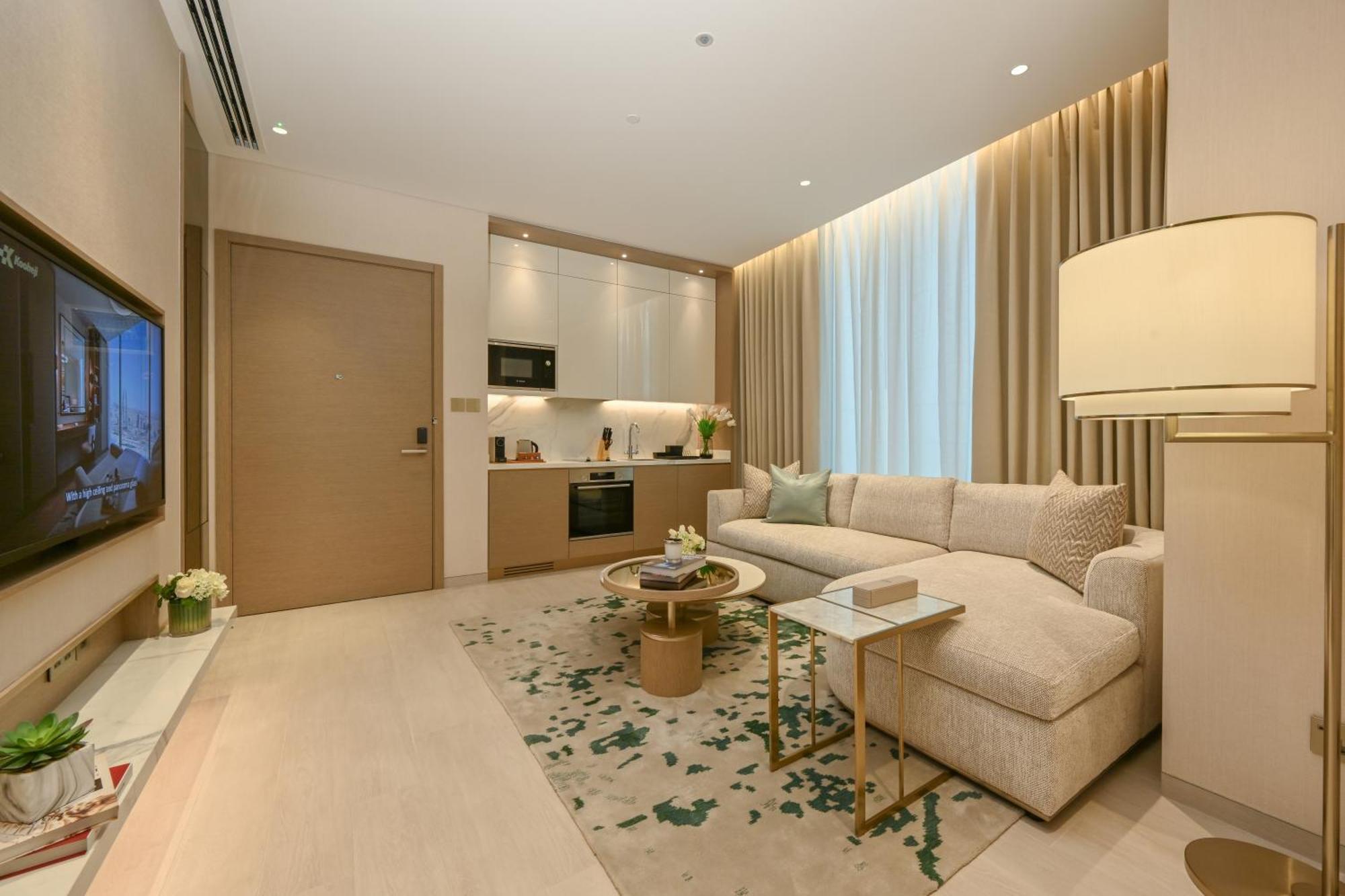 Onyx Rotana Hotel Манама Екстериор снимка A living room at the Ritz-Carlton, DIFC