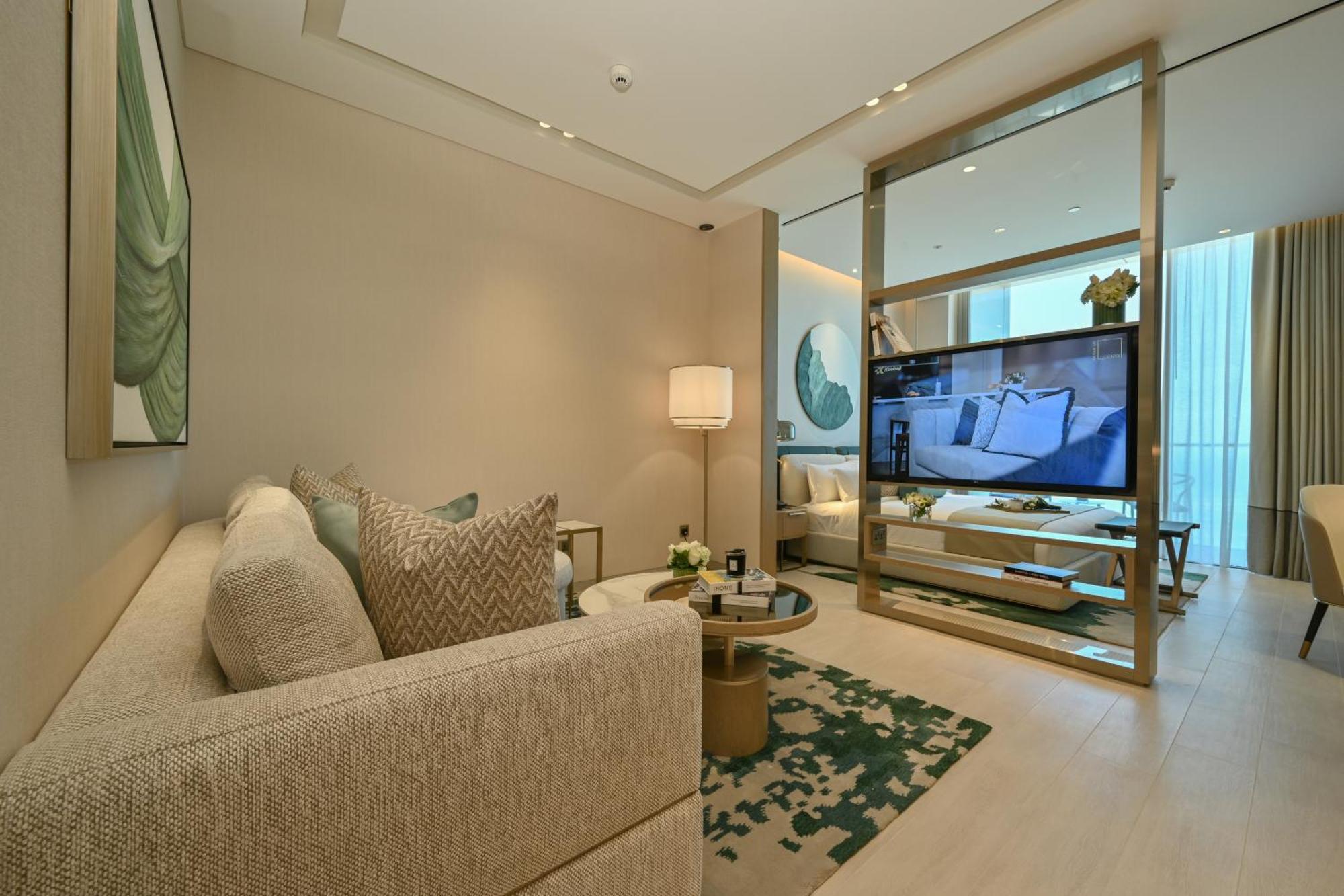 Onyx Rotana Hotel Манама Екстериор снимка A living room at the Ritz-Carlton, DIFC