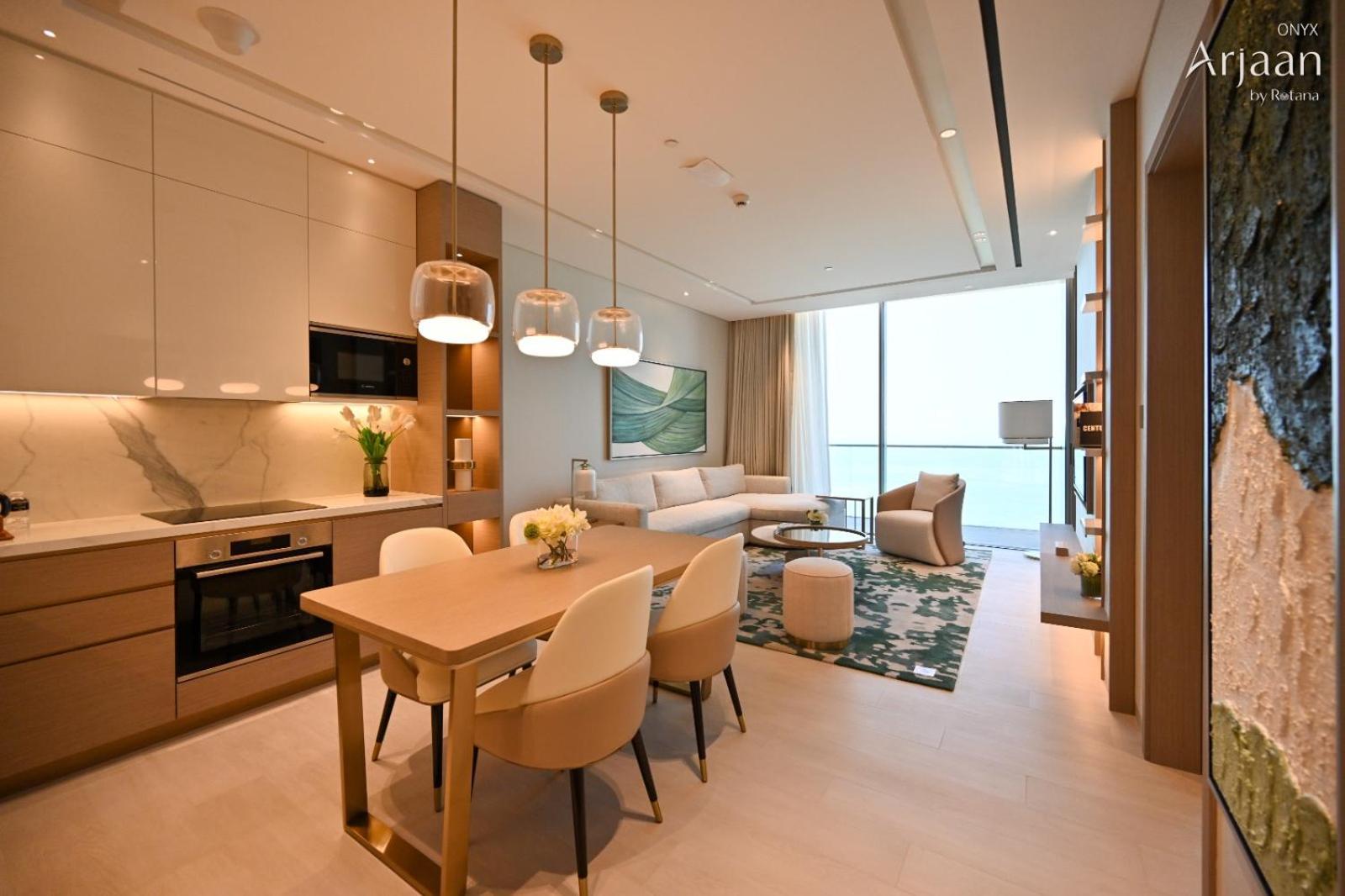 Onyx Rotana Hotel Манама Екстериор снимка A living room at the Ritz-Carlton, DIFC
